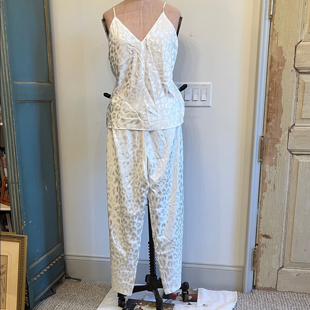 Natori Cream Satin Garment